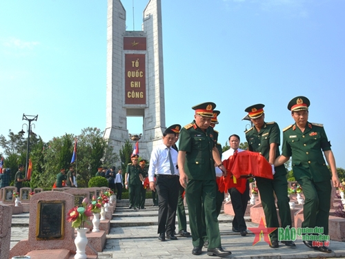 Tỉnh Nghệ An truy điệu và an táng 96 hài cốt liệt sĩ hy sinh tại Lào